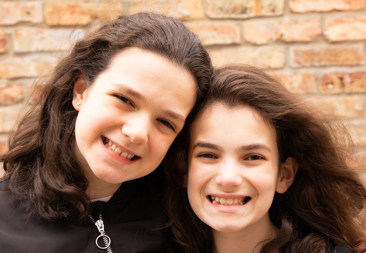 Mitzvah Mensches: Emma and Fabi V. from Anshe Emet Synagogue - The Selfhelp Home